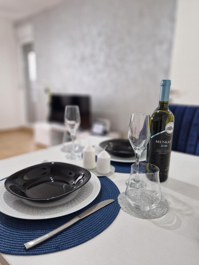 Apartman Astra سريمسكا ميتروفيكا المظهر الخارجي الصورة